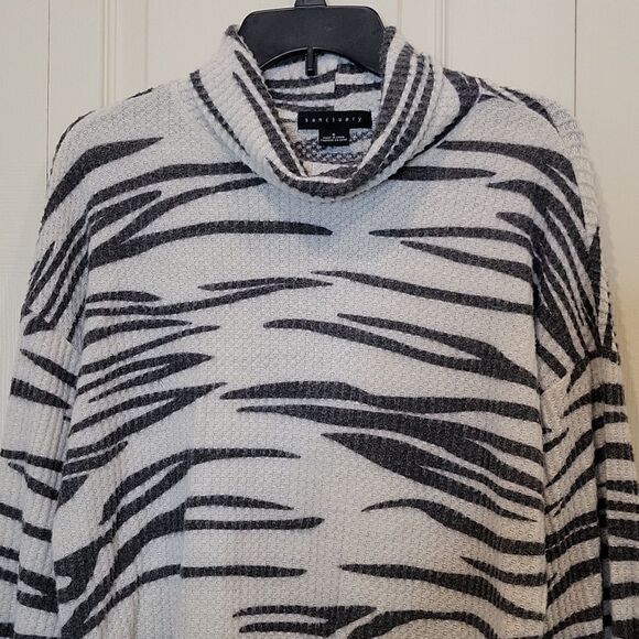 SANCTUARY Zebra Print Sweater Size Small - Picture 3 of 7